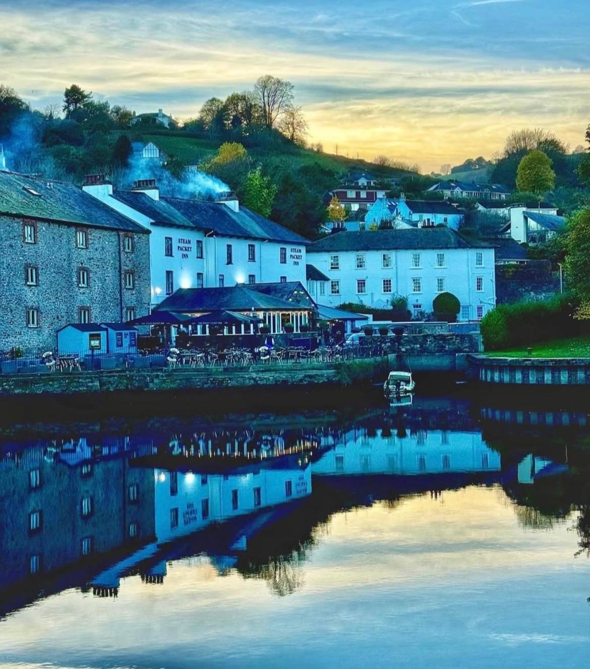 The Steam Packet Inn Тотнис Екстериор снимка
